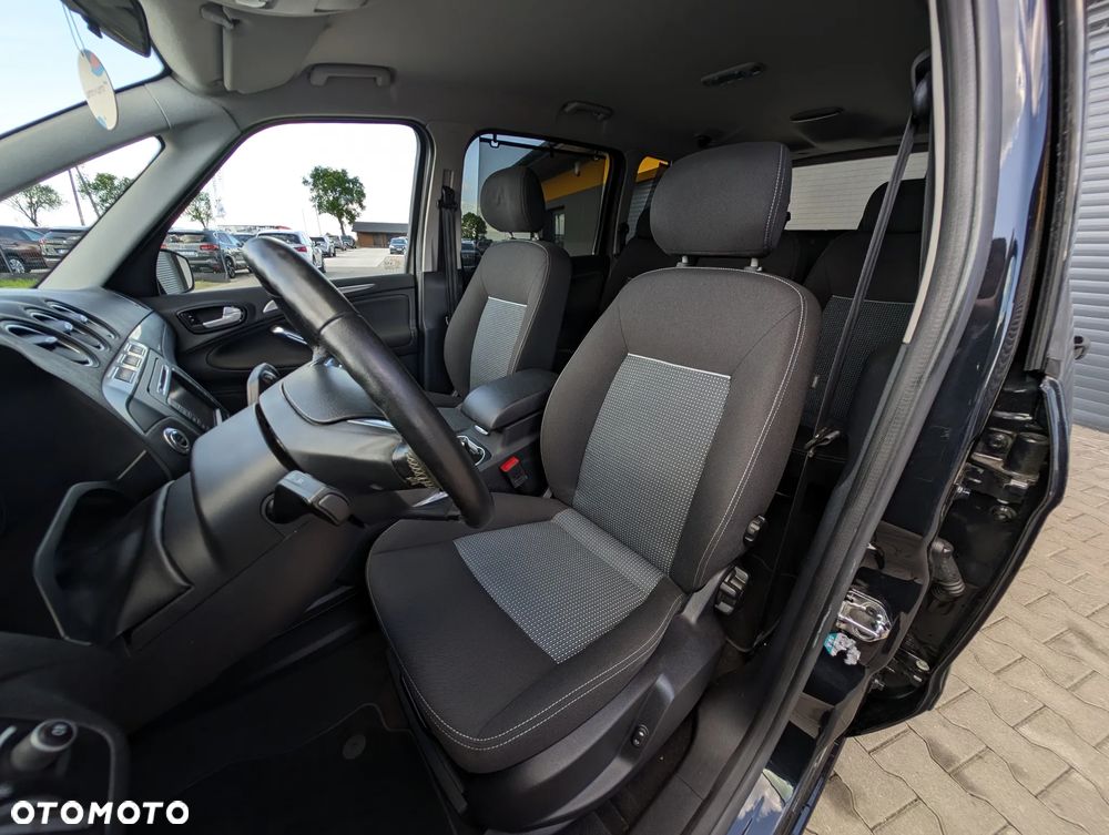 Ford Galaxy 2.0 TDCi Titanium - 32