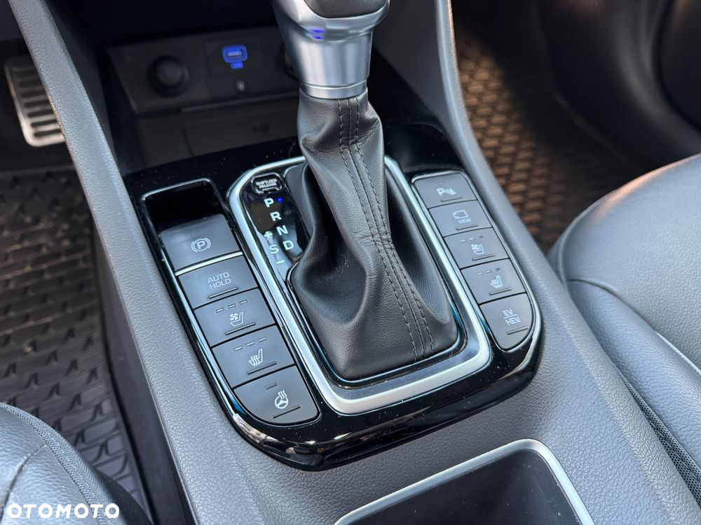 Hyundai IONIQ plug-in hybrid Platinum - 18