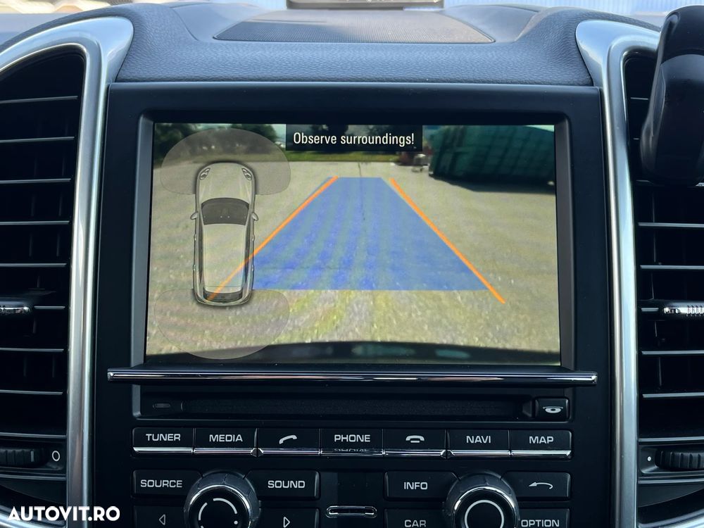 Porsche Cayenne - 23