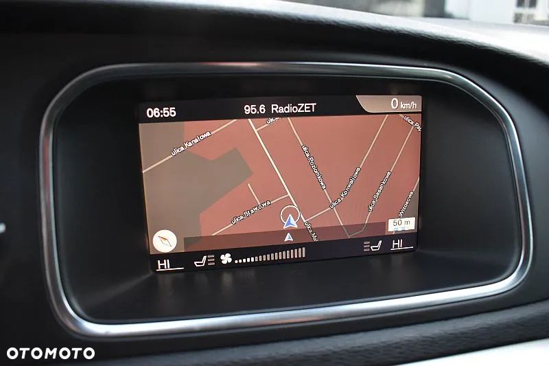 Volvo V40 D3 Drive-E SCR R-Design Momentum - 14