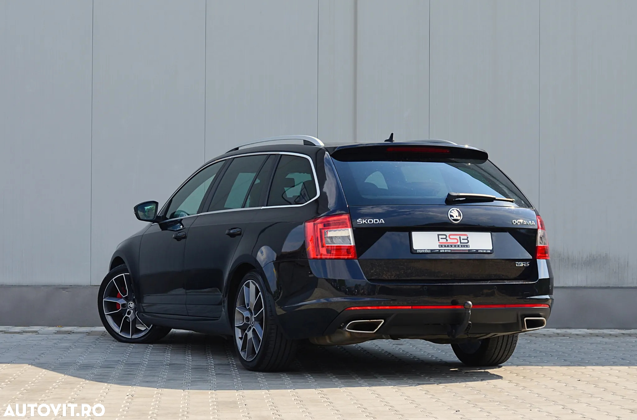 Skoda Octavia Combi 2.0 TDI DSG RS - 5