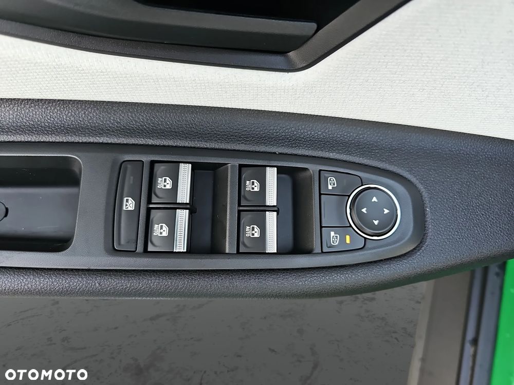 Renault 5 40kWh Urban Range Evolution - 13
