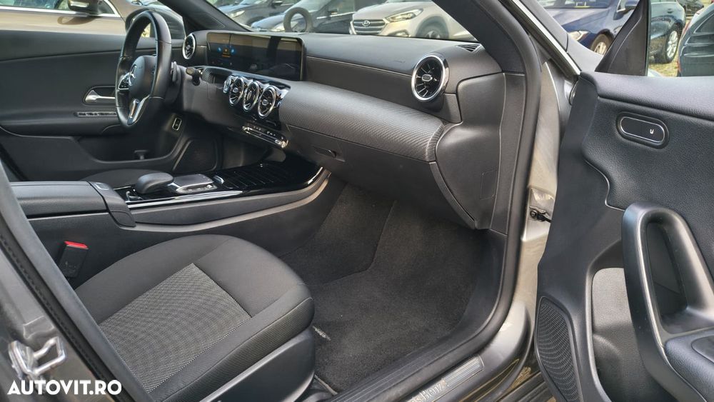 Mercedes-Benz CLA - 14