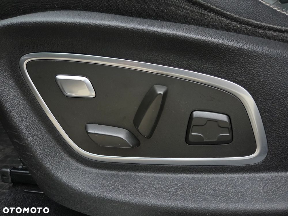 Renault Grand Scenic ENERGY TCe 130 BOSE EDITION - 25