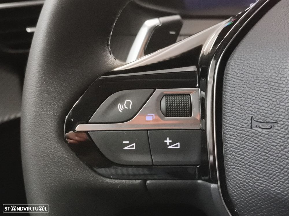 Peugeot 208 1.2 Hybrid Allure e-DCS6 - 18