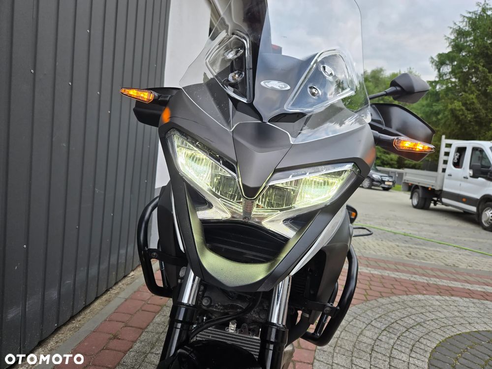 Honda VFR - 15