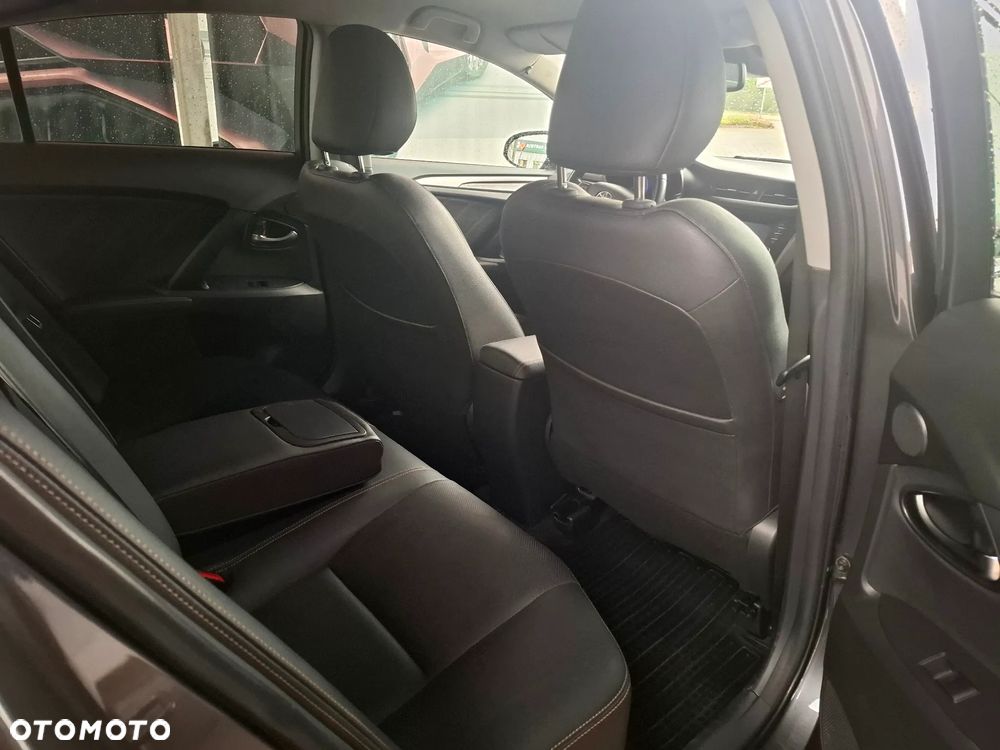 Toyota Avensis 1.8 Prestige - 15