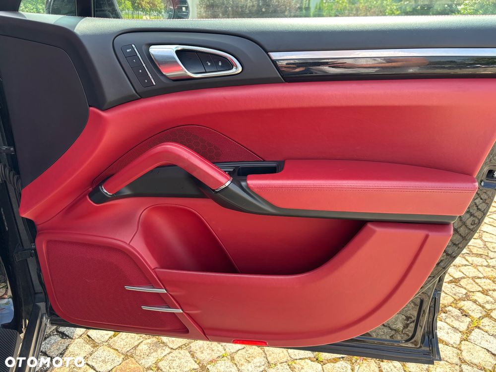 Porsche Cayenne Diesel Platinum Edition - 21