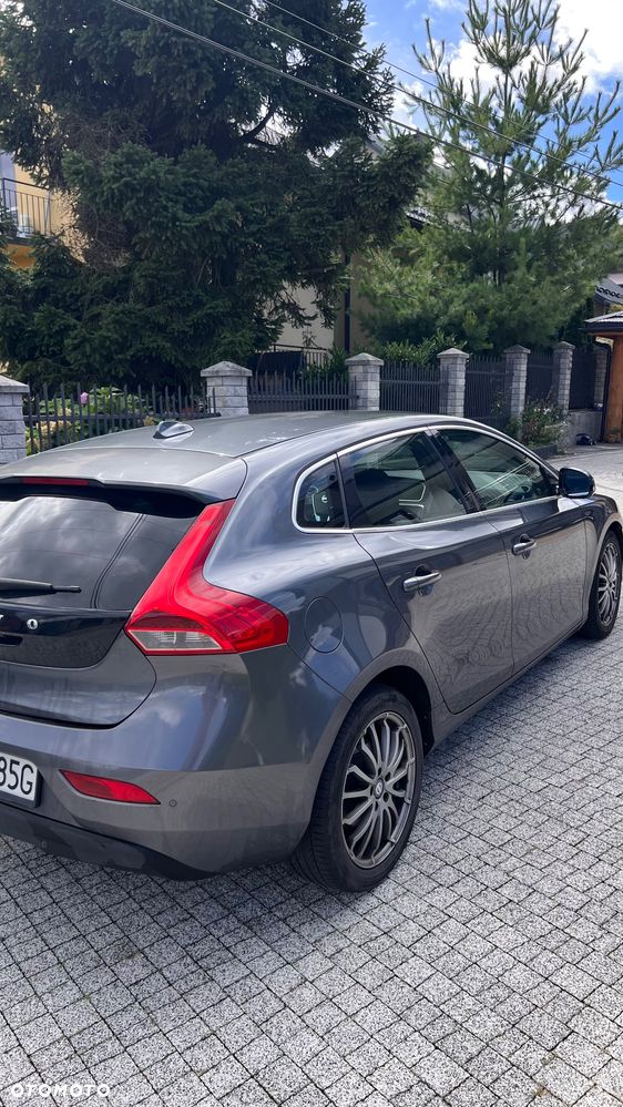 Volvo V40 D2 Momentum - 3
