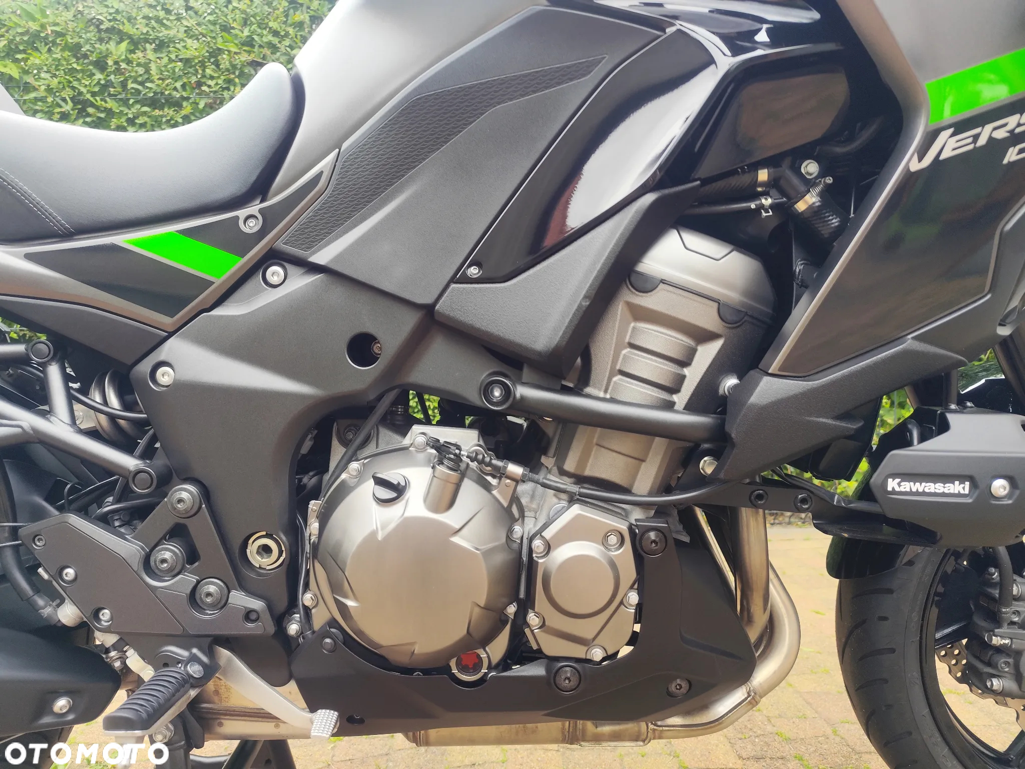 Kawasaki Versys 1000 - 10