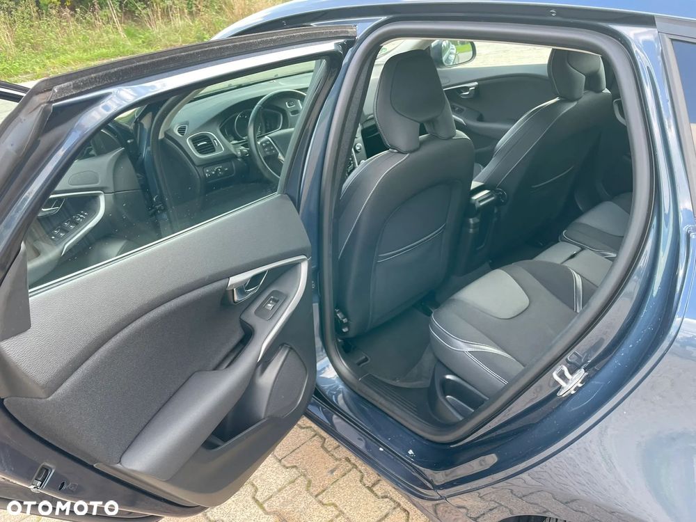 Volvo V40 T2 Drive-E Momentum - 27