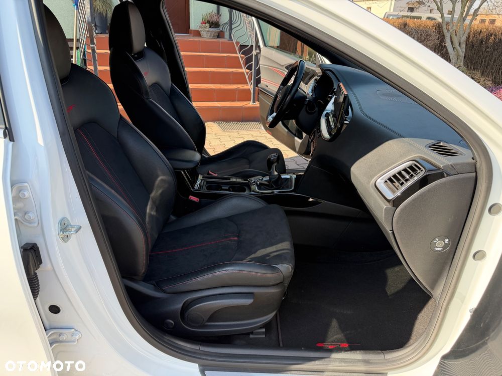 Kia Ceed 1.6 T-GDI GT-Challenge - 29