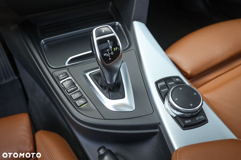 BMW Seria 3 - 23