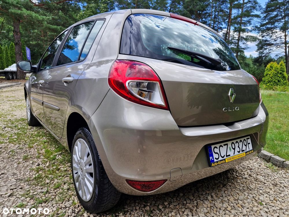 Renault Clio 1.2 16V Pack Authentique - 4