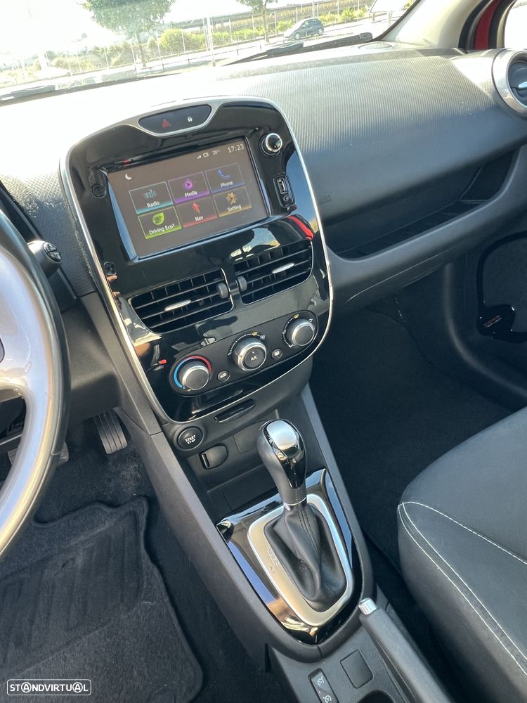 Renault Clio - 10