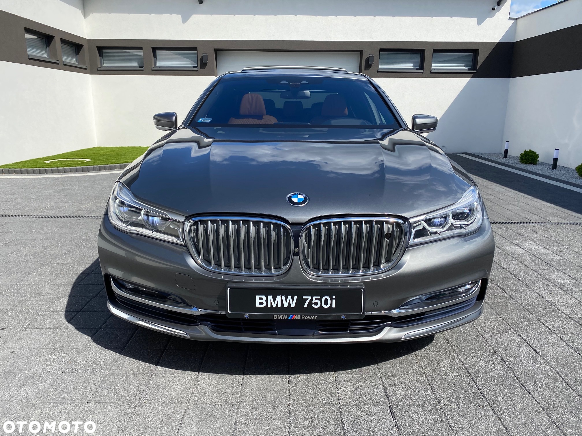 BMW Seria 7 750Li xDrive - 14