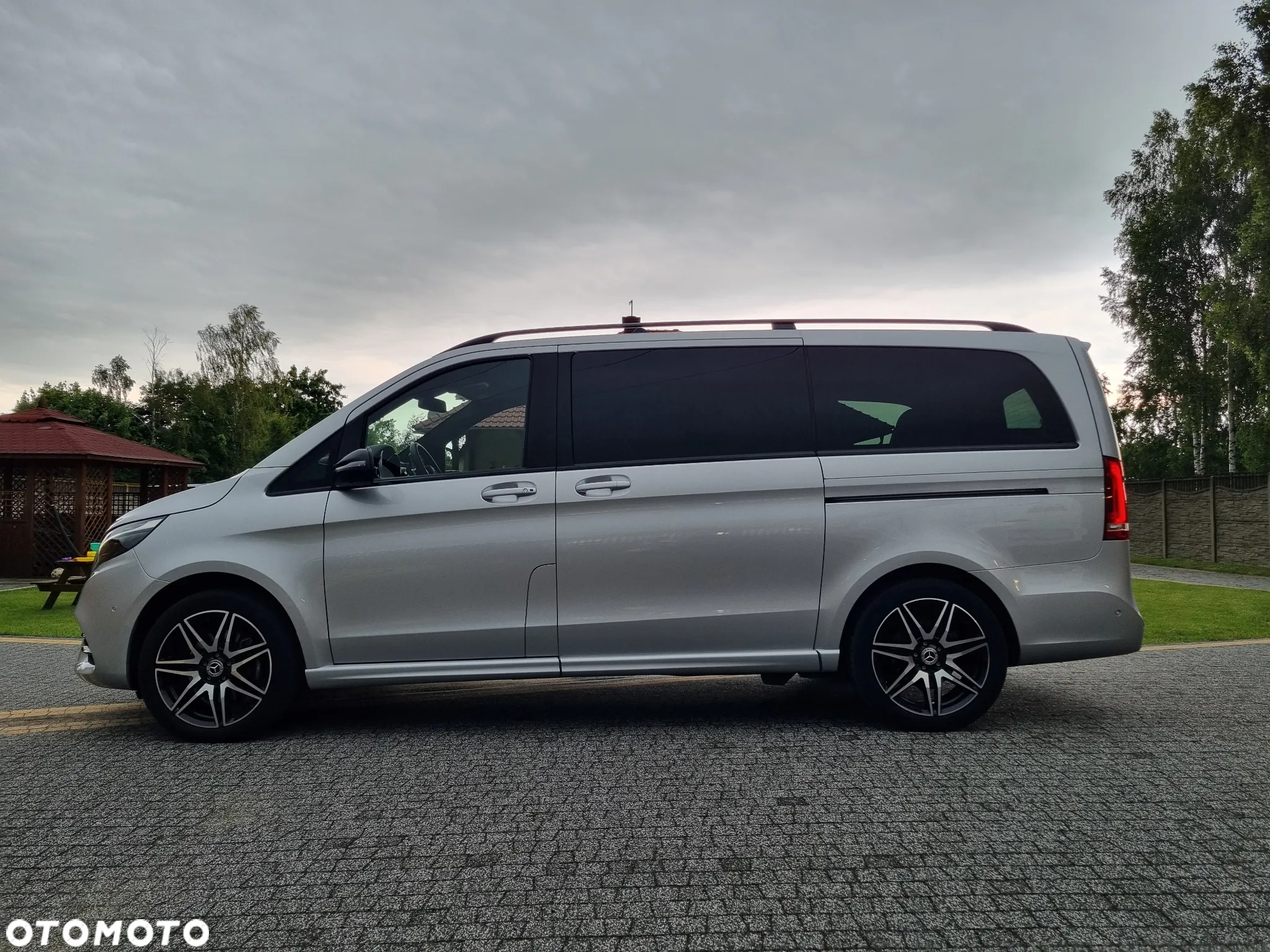 Mercedes-Benz Klasa V 300 d 4-Matic 9G-Tronic (d³ugi) - 9