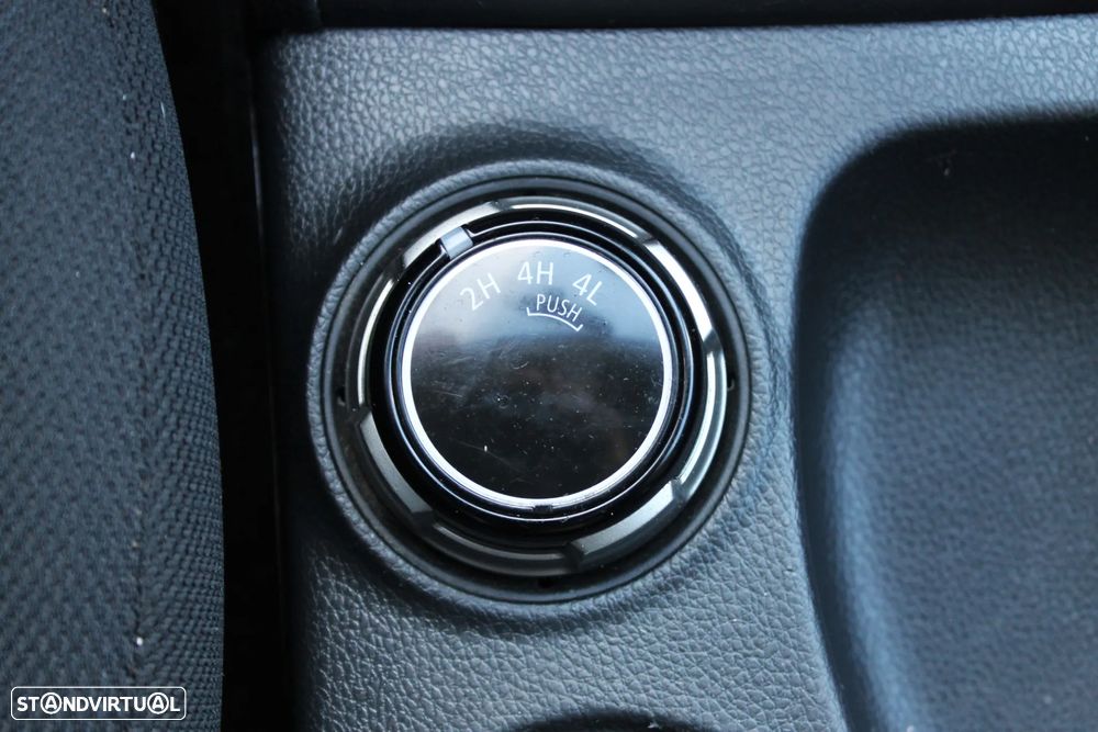 Mitsubishi L200 2.3 DI-D CD Invite 4WD - 34