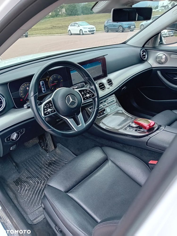 Mercedes-Benz Klasa E - 11