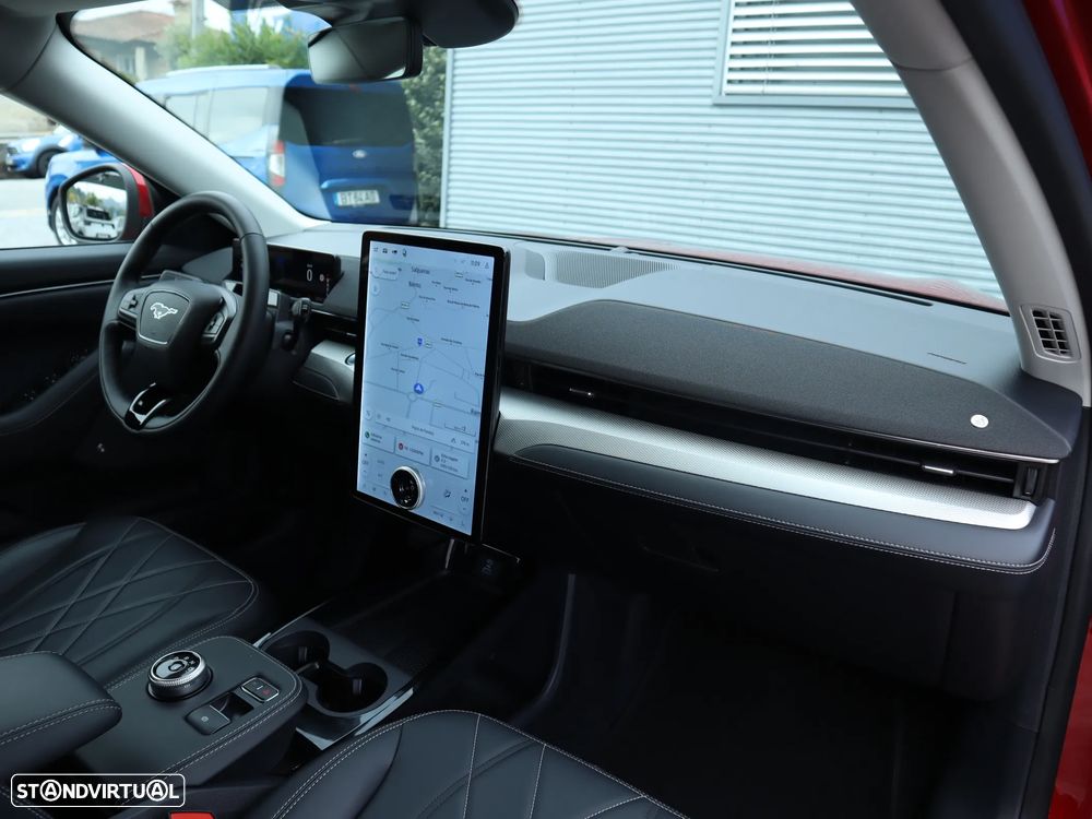 Ford Mustang Mach-E 75.7 kWh Base - 19