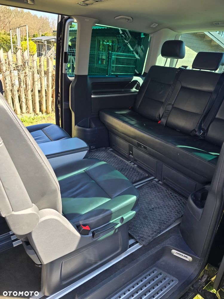 Volkswagen Multivan - 13