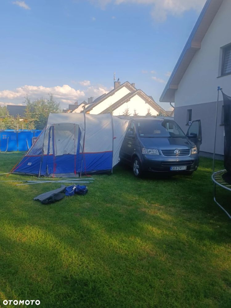 Volkswagen Caravelle - 15