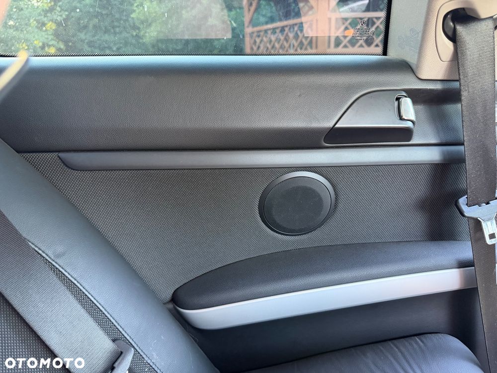 BMW Seria 3 320i - 12