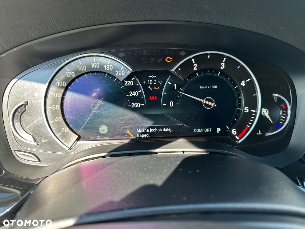 BMW Seria 5 520d Sport Line - 6