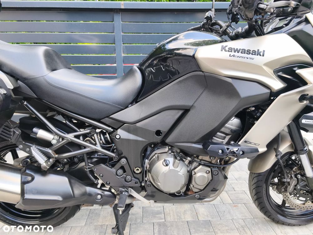 Kawasaki Versys 1000 - 10