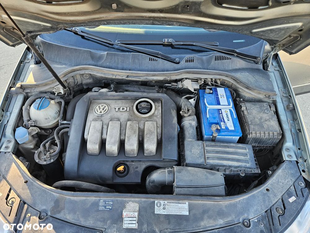 Volkswagen Passat 1.9 TDI Comfortline - 17