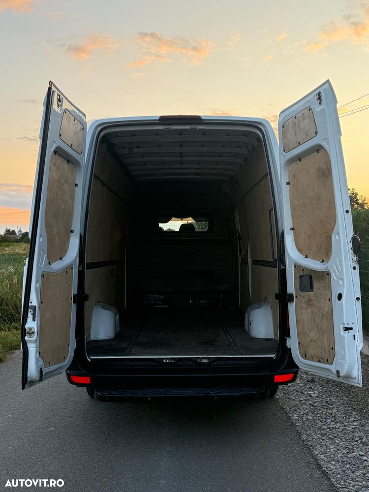Mercedes-Benz Sprinter - 21