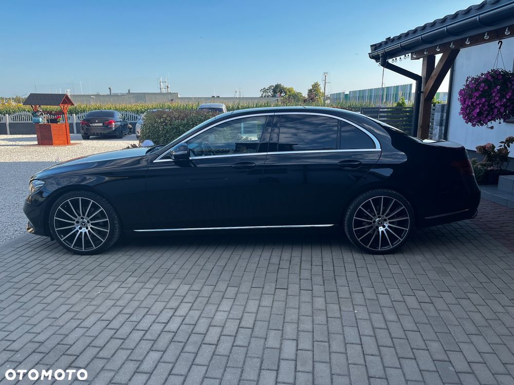 Mercedes-Benz Klasa E 220 d 9G-TRONIC - 3