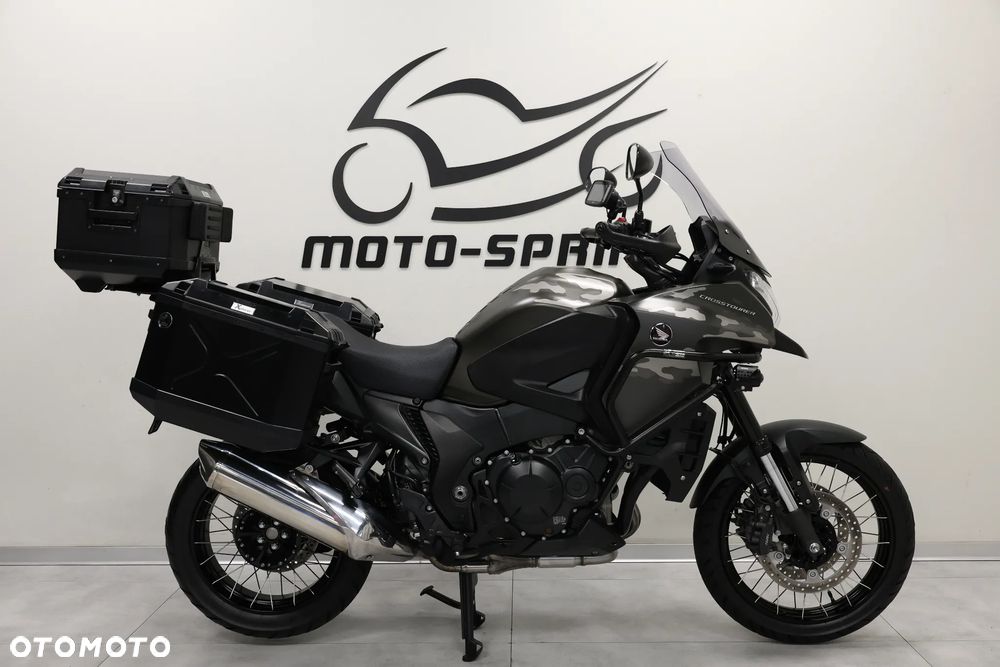 Honda VFR - 2