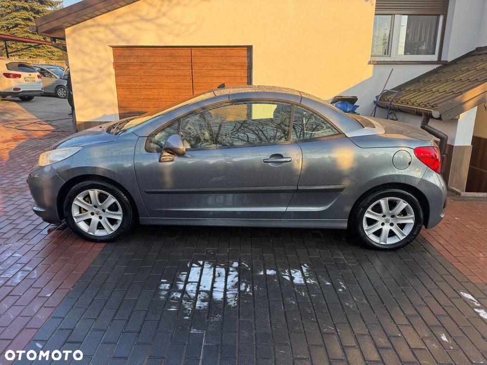 Peugeot 207 CC - 14
