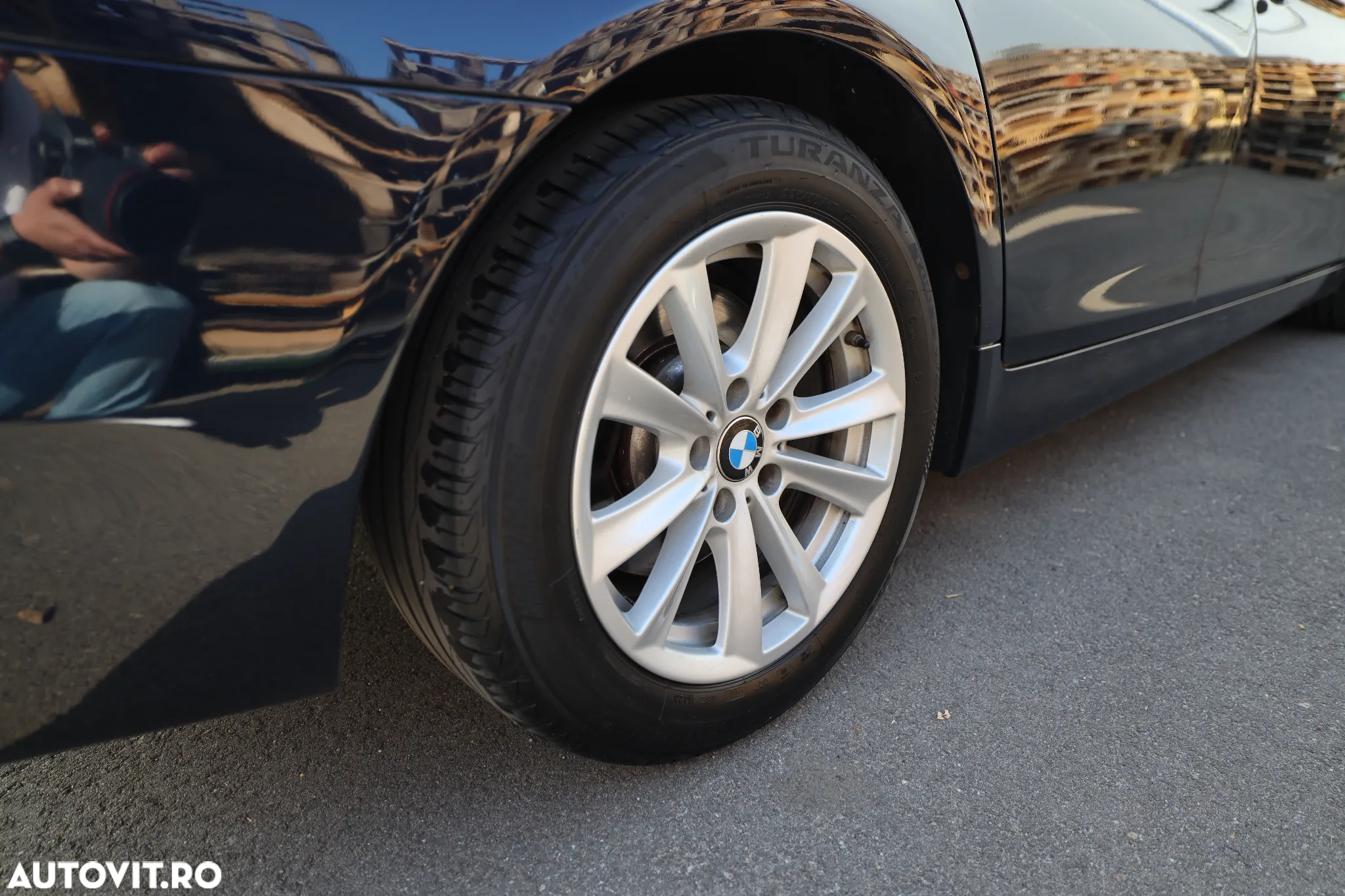 BMW Seria 5 520d xDrive AT - 2