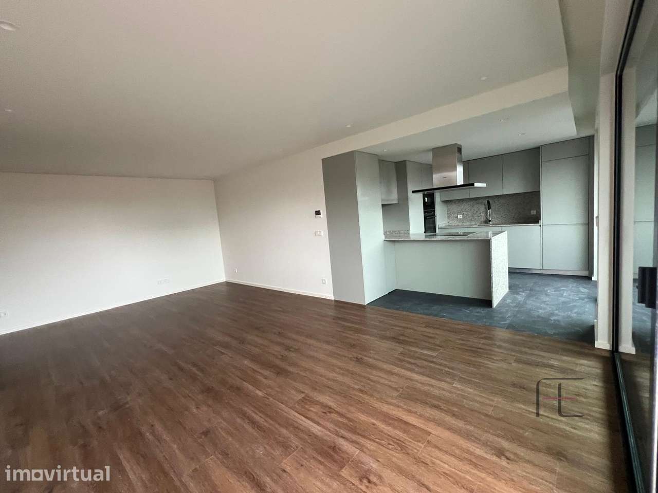 Apartamento T2 Venda em Mafamude e Vilar do Paraíso,Vila Nova de Gaia - Grande imagem: 4/32