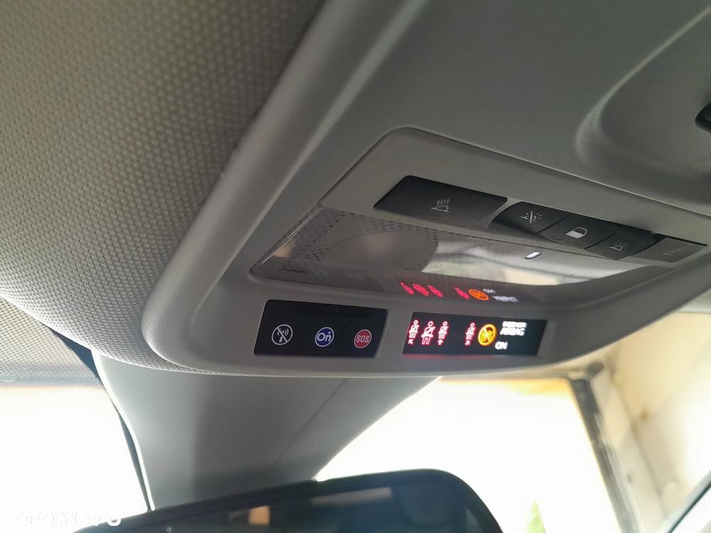 Opel Grandland X 1.6 D Start/Stop Business INNOVATION - 32