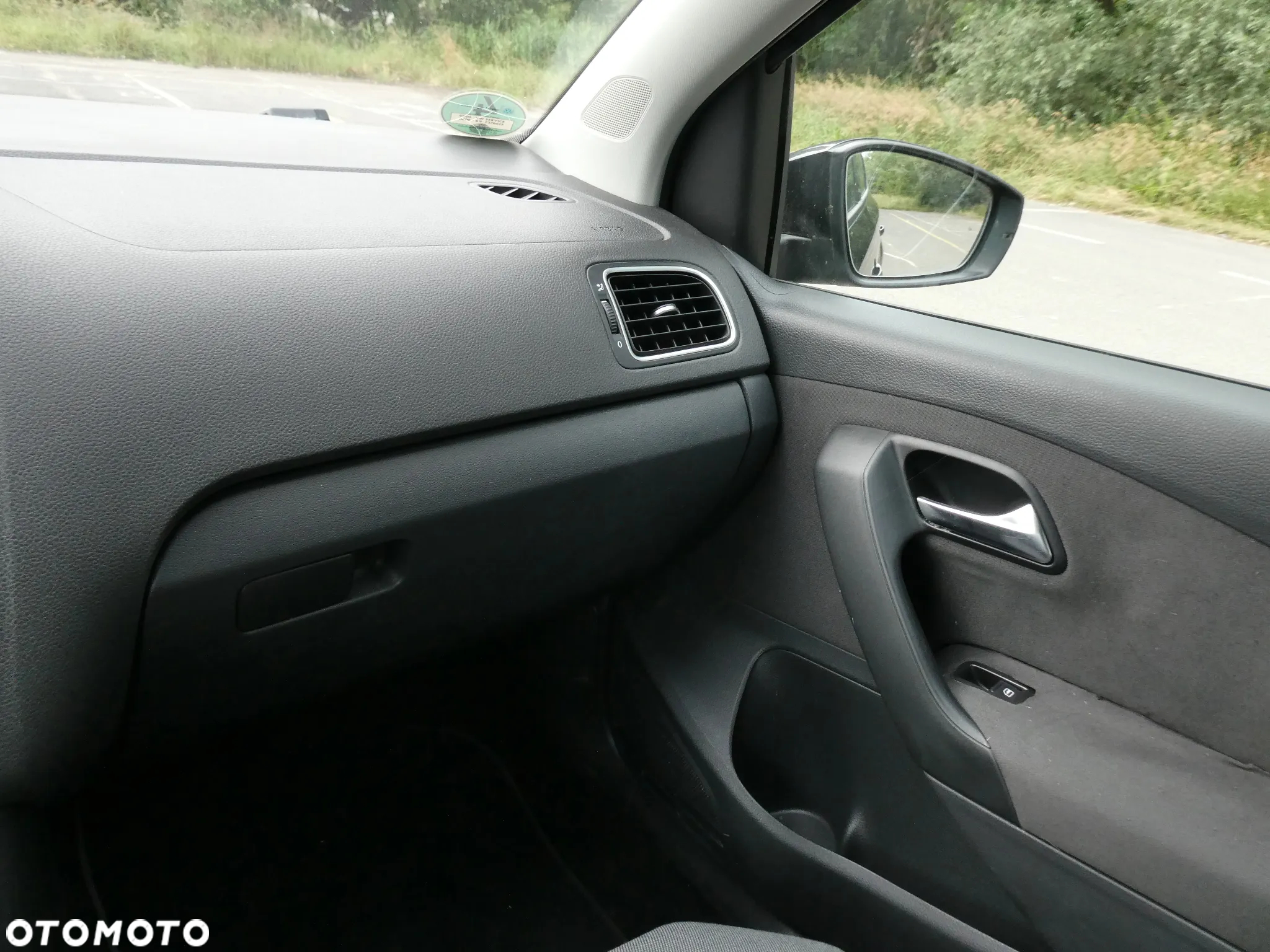 Volkswagen Polo 1.4 16V Comfortline - 26