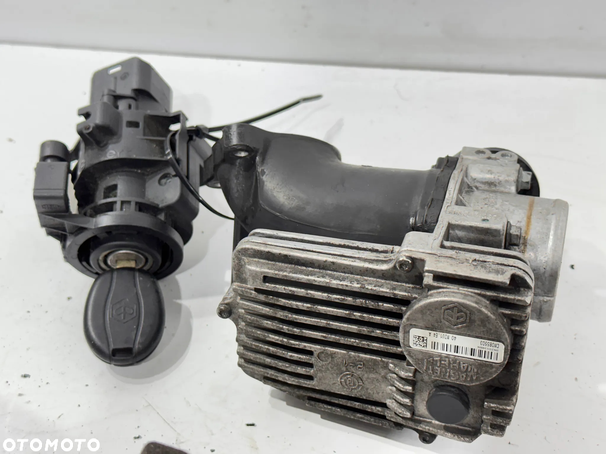Stacyjka IMO  KPL Piaggio MP3 300 400 500 - 6