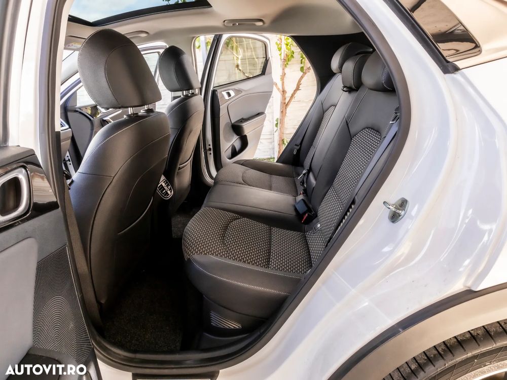 Kia XCeed 1.6 GDI DCT6 OPF Plug-in-Hybrid Inspiration - 16