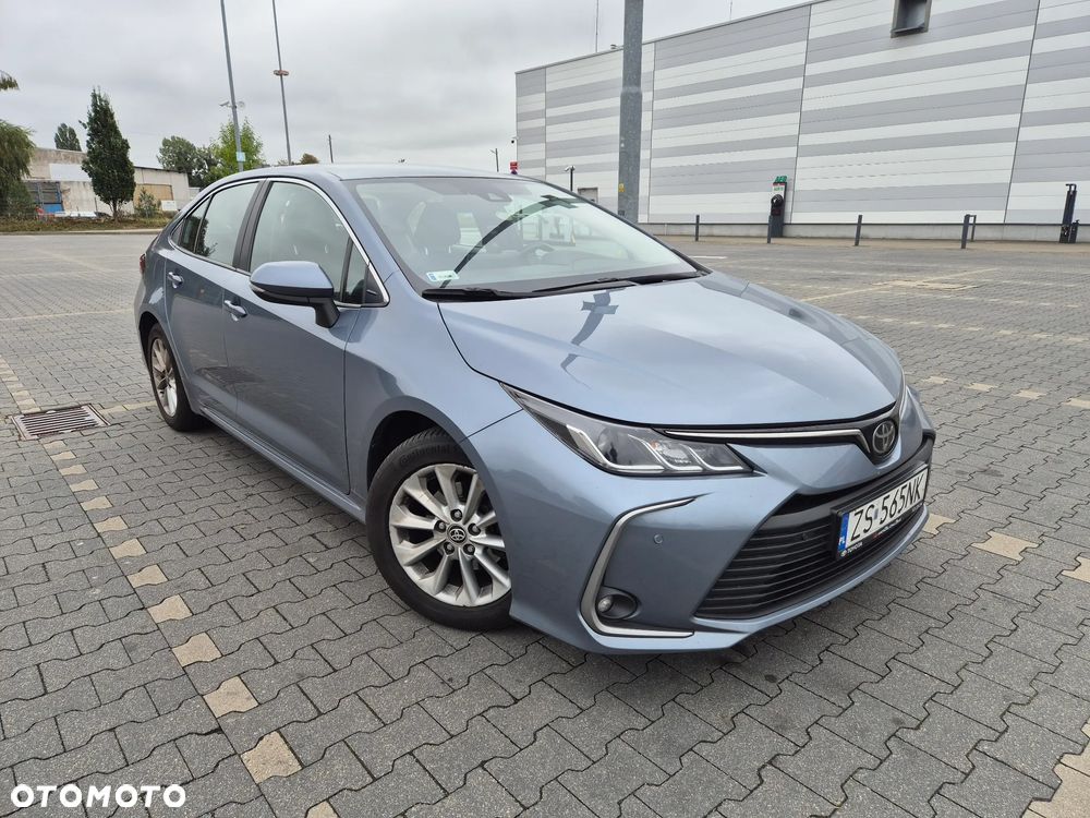 Toyota Corolla - 1