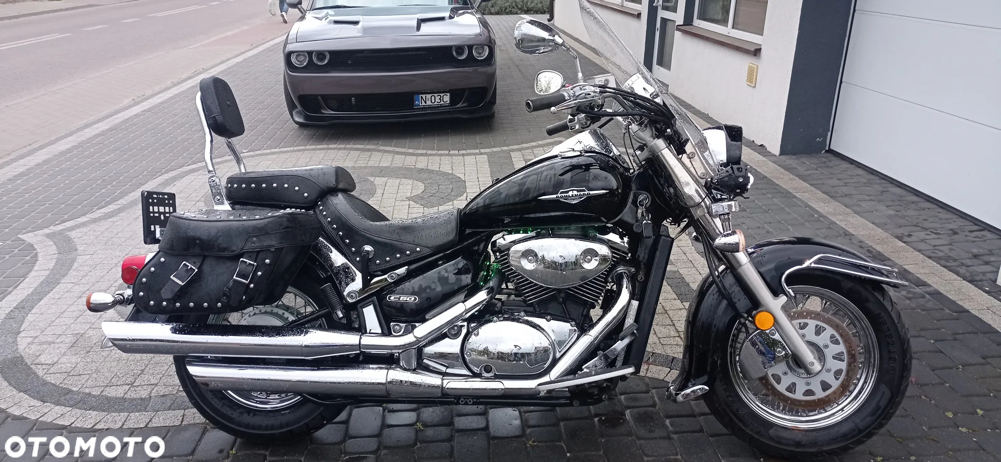 Suzuki VL 800 Volusia - Boulevard C50 - 2