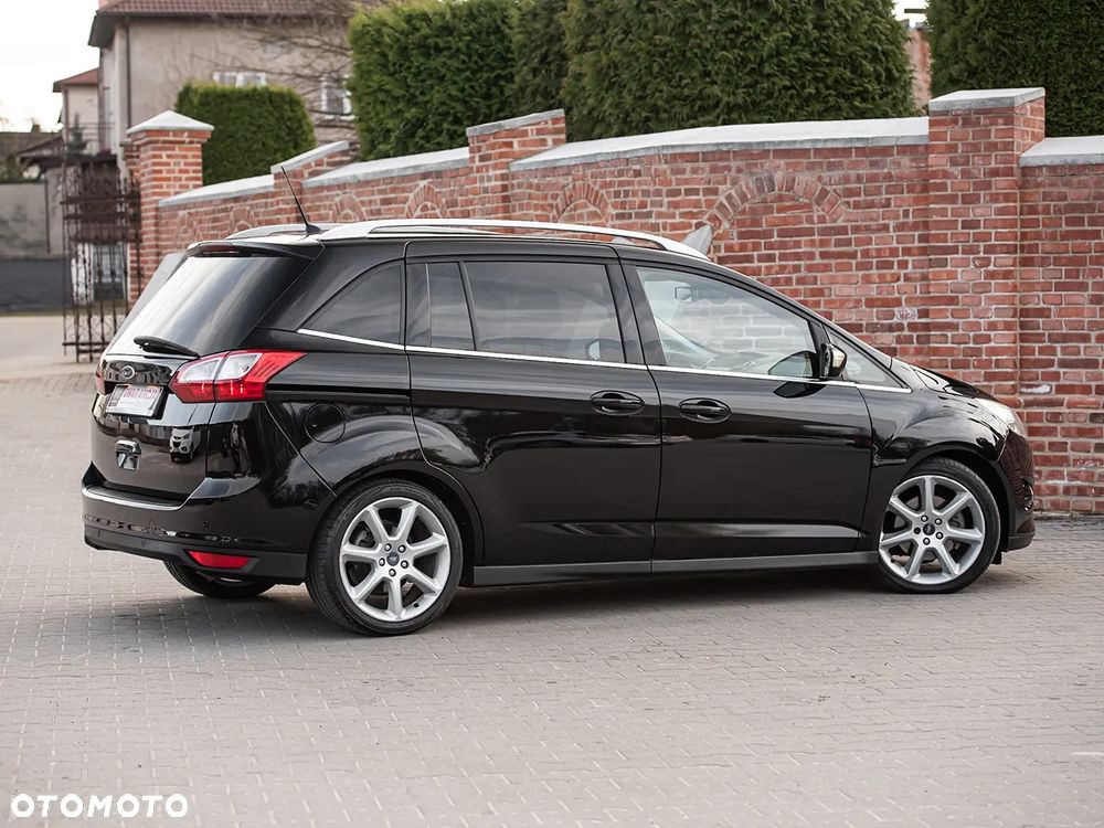 Ford Grand C-MAX - 14