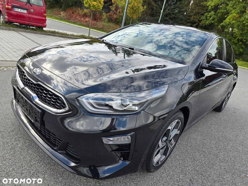 Kia Ceed - 38