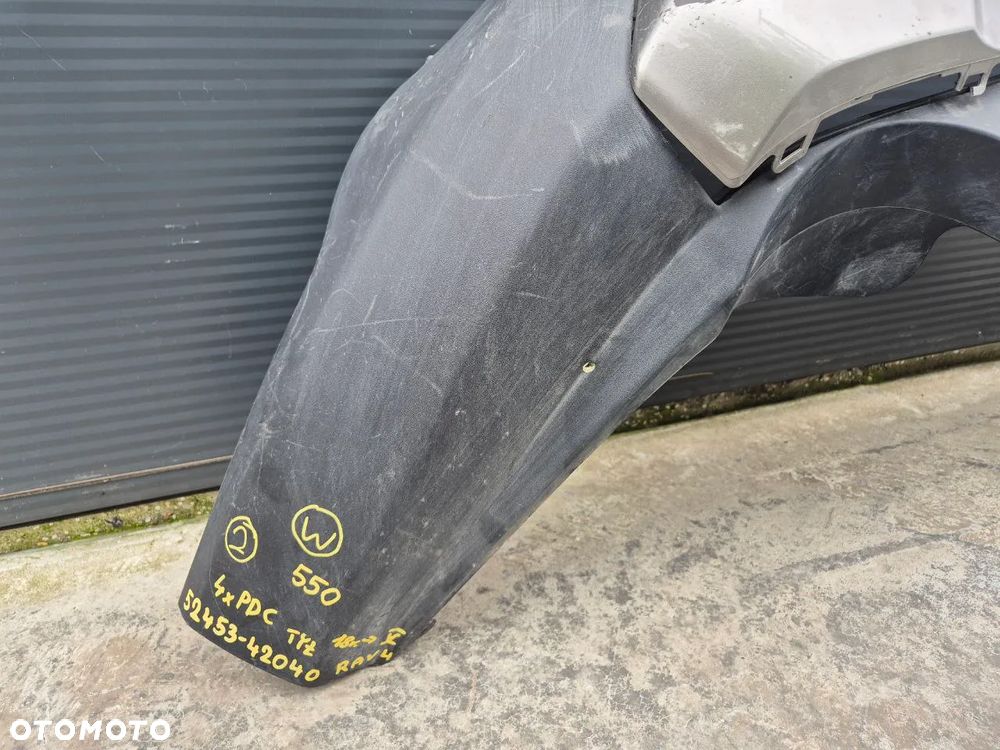 ZDERZAK TYŁ TOYOTA RAV 4 V - 13