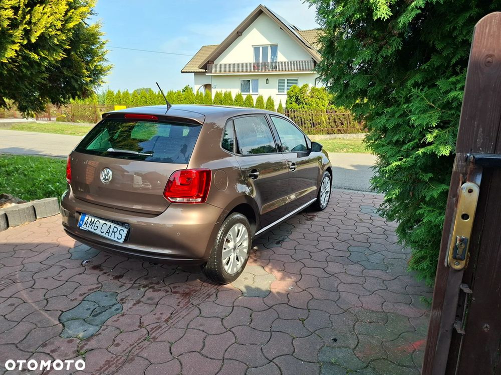 Volkswagen Polo - 2