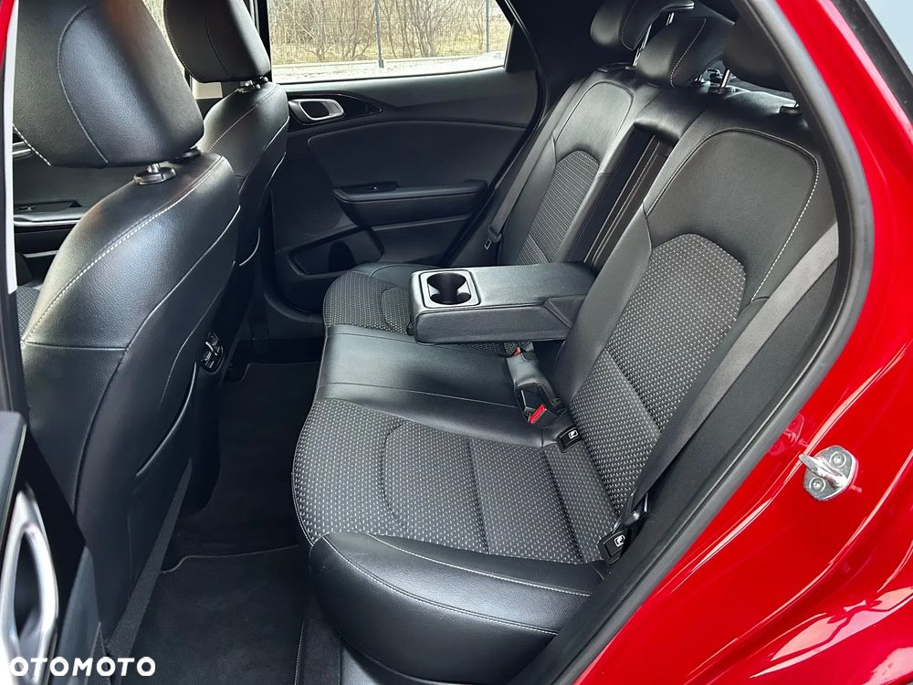 Kia XCeed 1.4 T-GDI OPF DCT7 JBL SOUND EDITION - 33