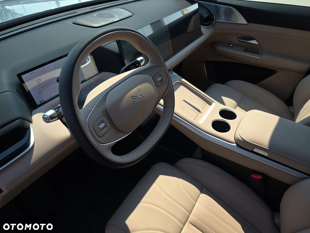 XPeng G9 94.6 kWh AWD Performance - 10