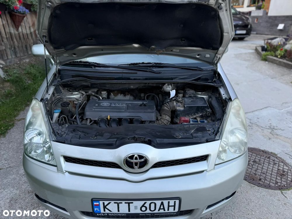 Toyota Corolla Verso 1.8 Sol 7os - 13