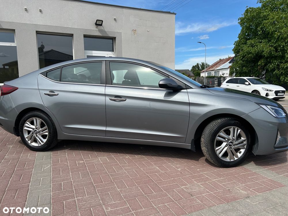 Hyundai Elantra 1.6 Premium - 10